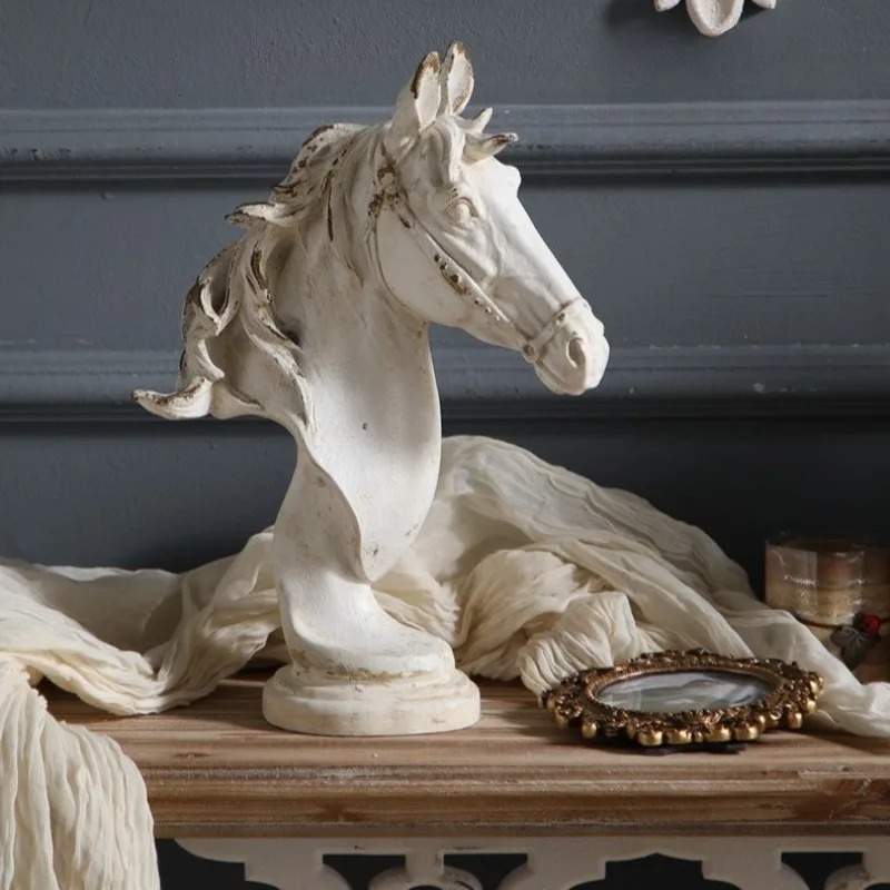 Art Craft Hotel - Creatice Sculptures Vintage Weathered Horse Head