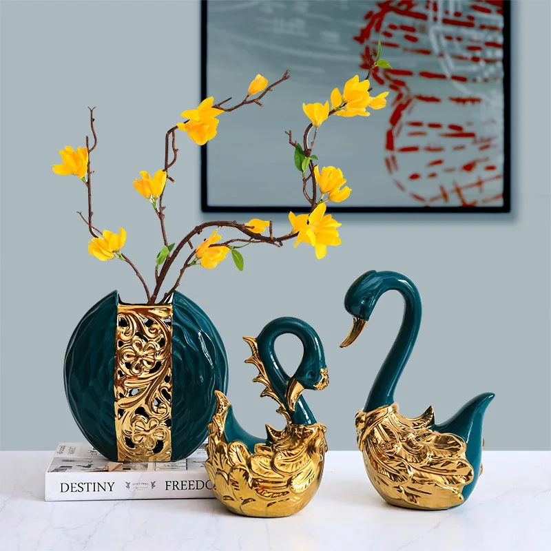Creative Home Decorative Figur - огляд і ціна Art Craft Hotel