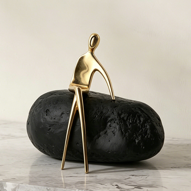Nordic Resin Figure Sculpture  - огляд і ціна Art Craft Hotel